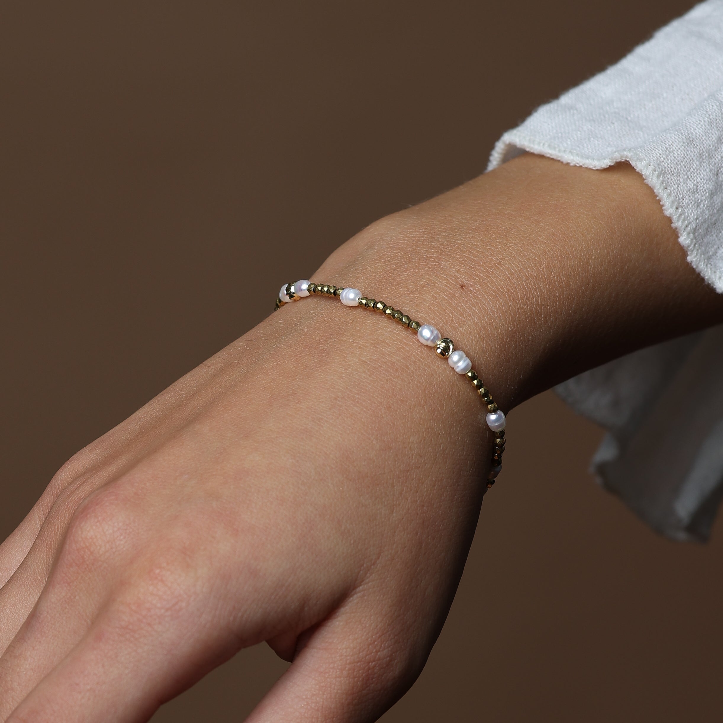 HEMATITE BRACELET - FEATURING PEARLS