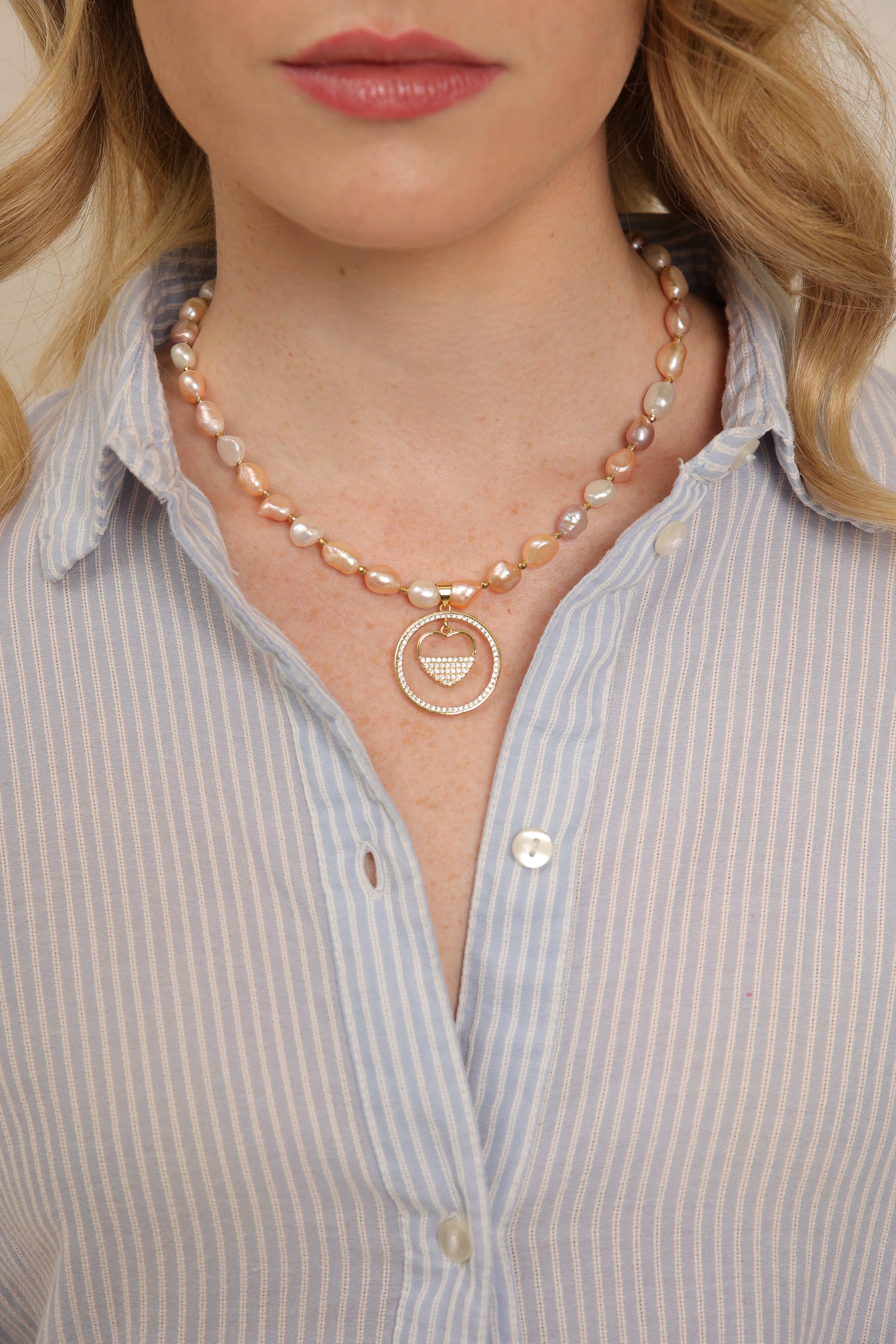 Pearl Necklace with Pink Pearls