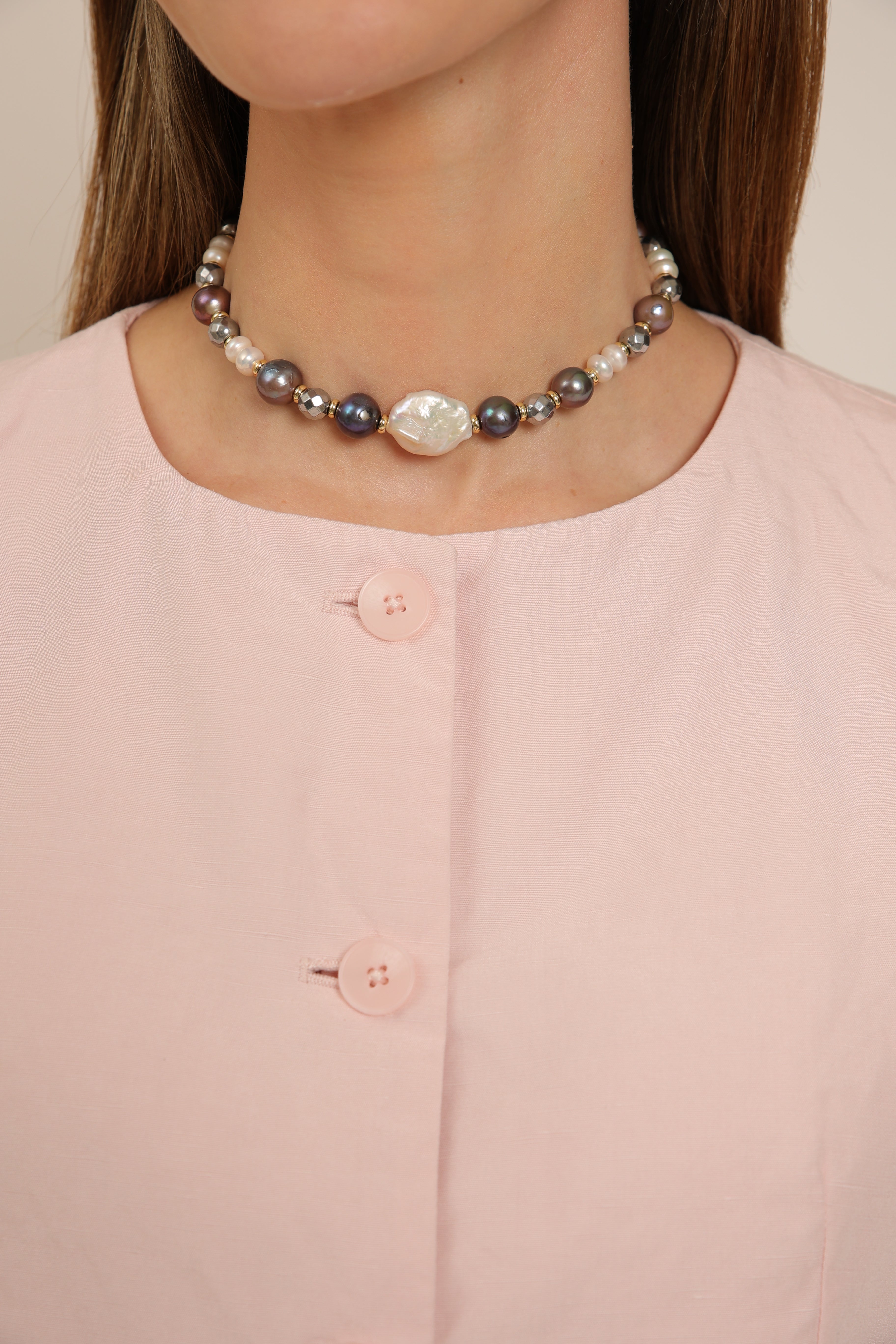 Pearl Choker - Peacock & White Pearls