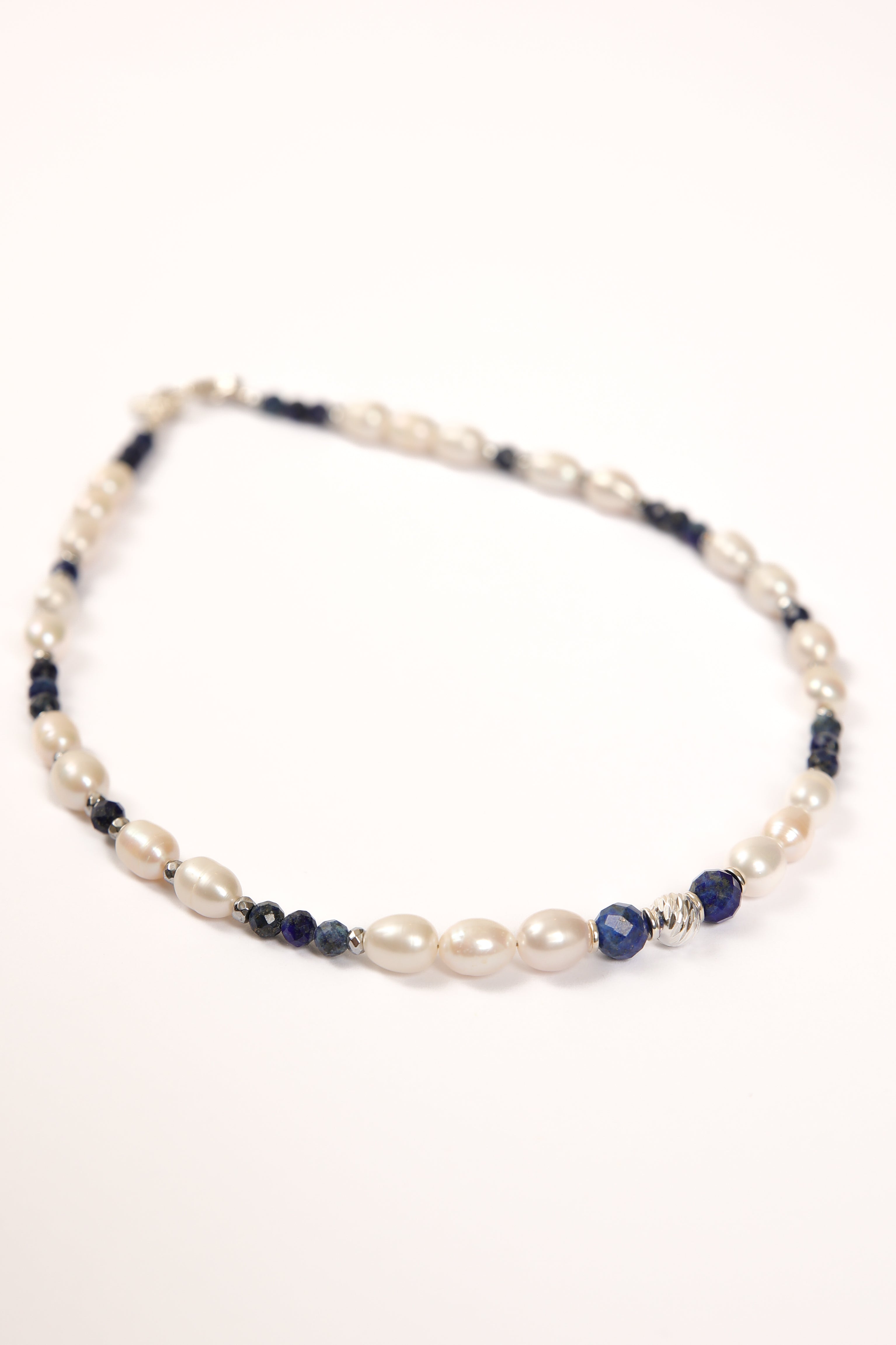 Pearl Necklace with Lapis Lazuli