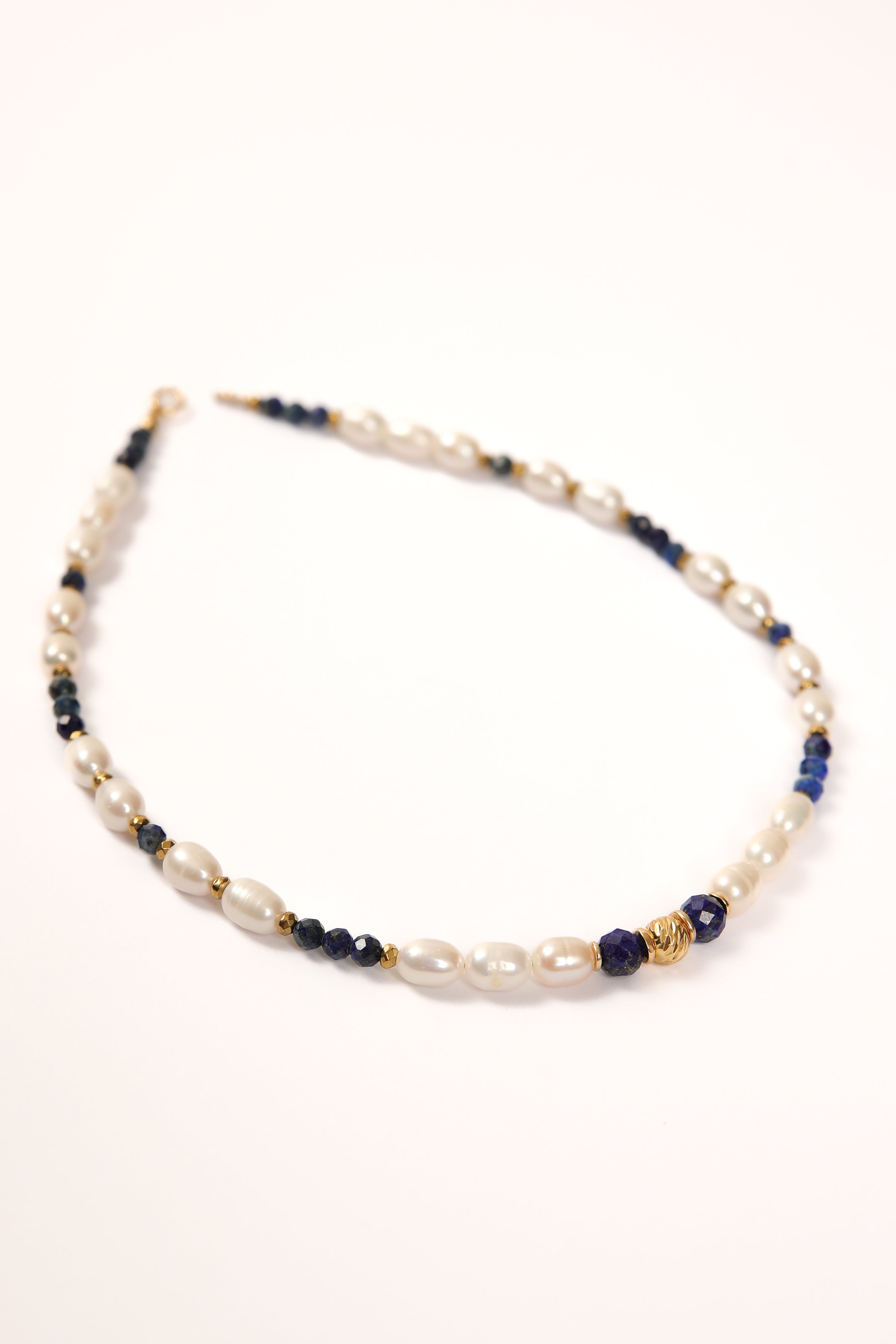 Pearl Necklace with Lapis Lazuli
