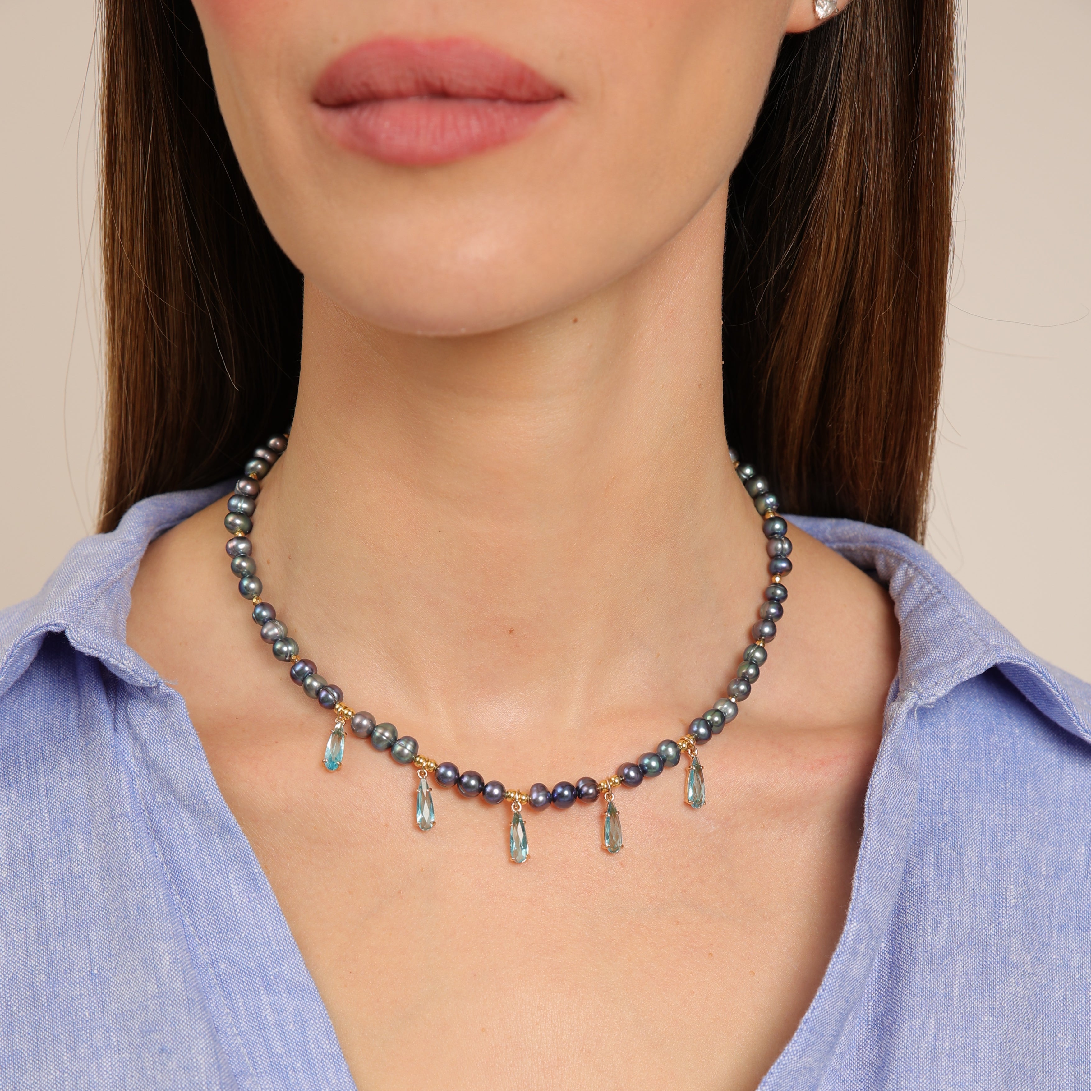 Collar de perlas con perlas de pavo real