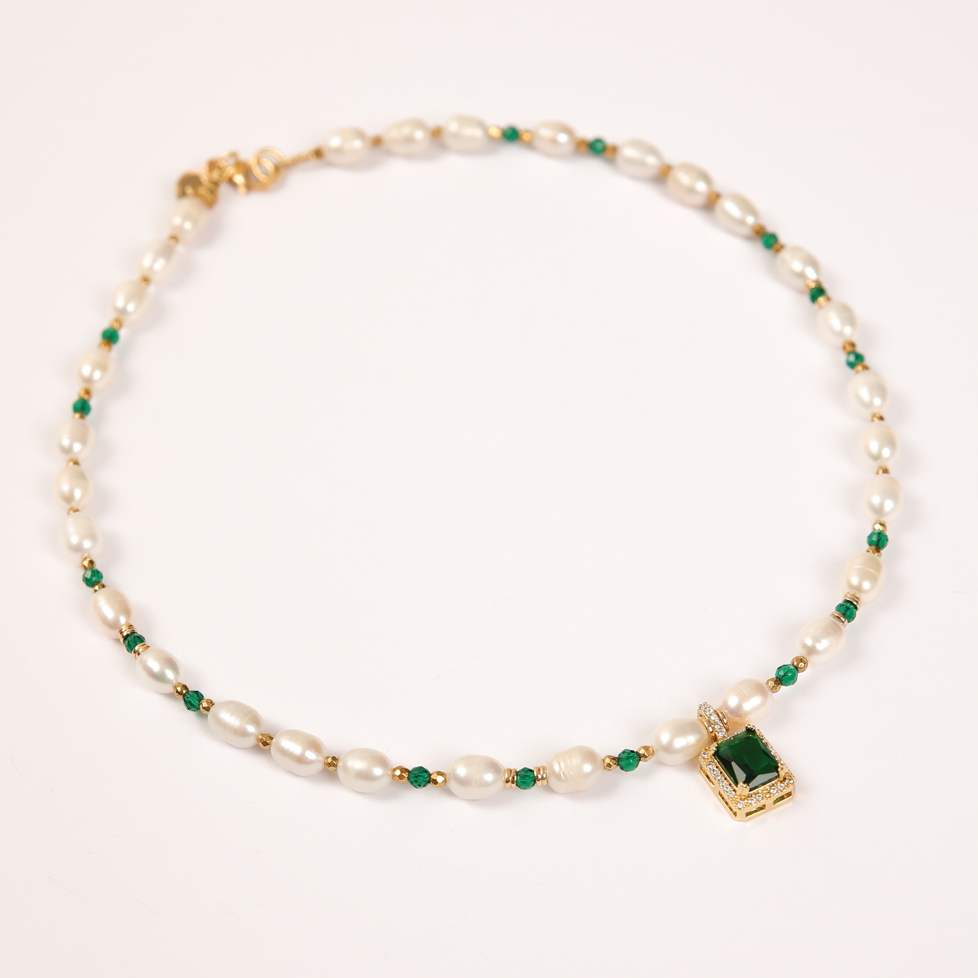 Collar de perlas de jade y hematita