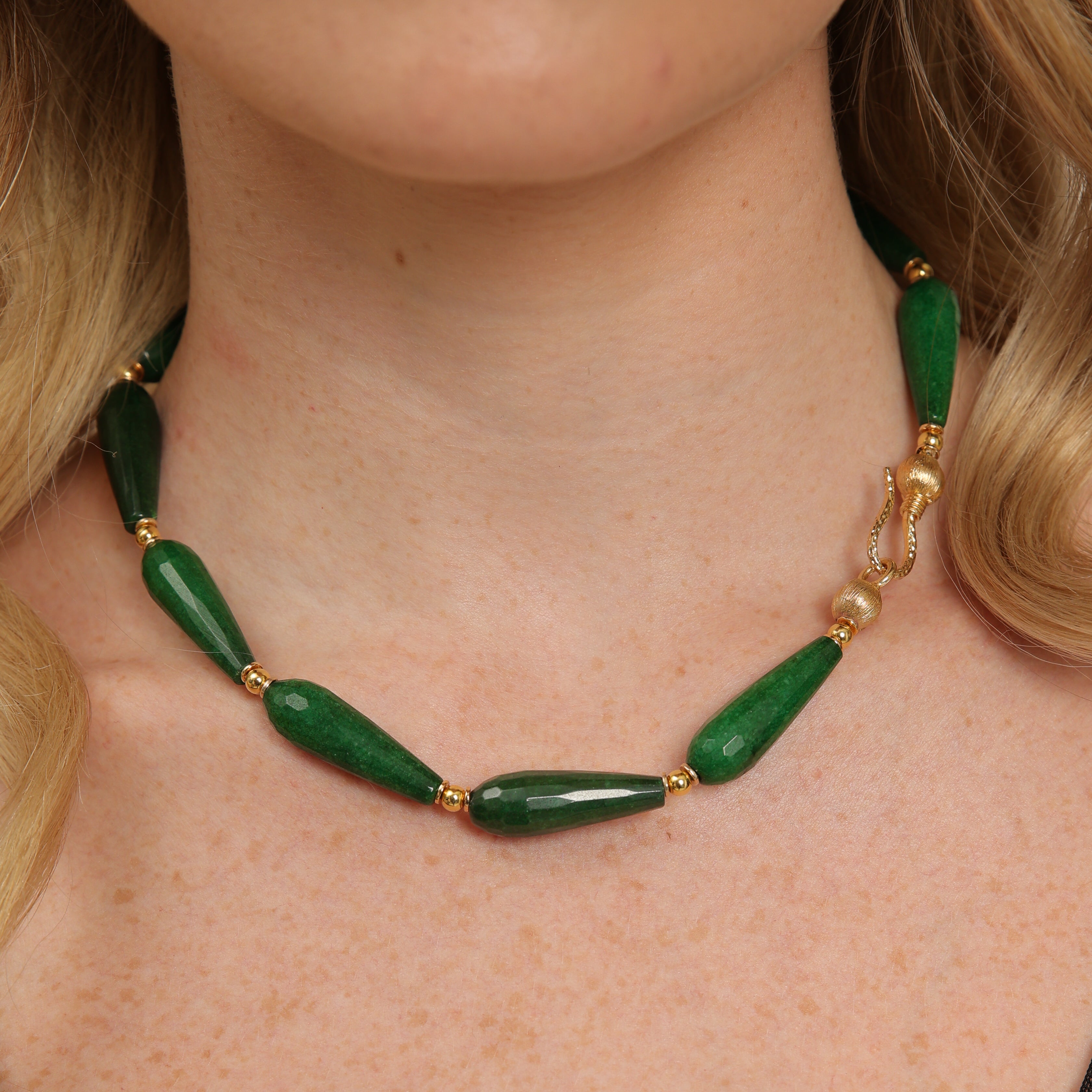 Collar de jade verde