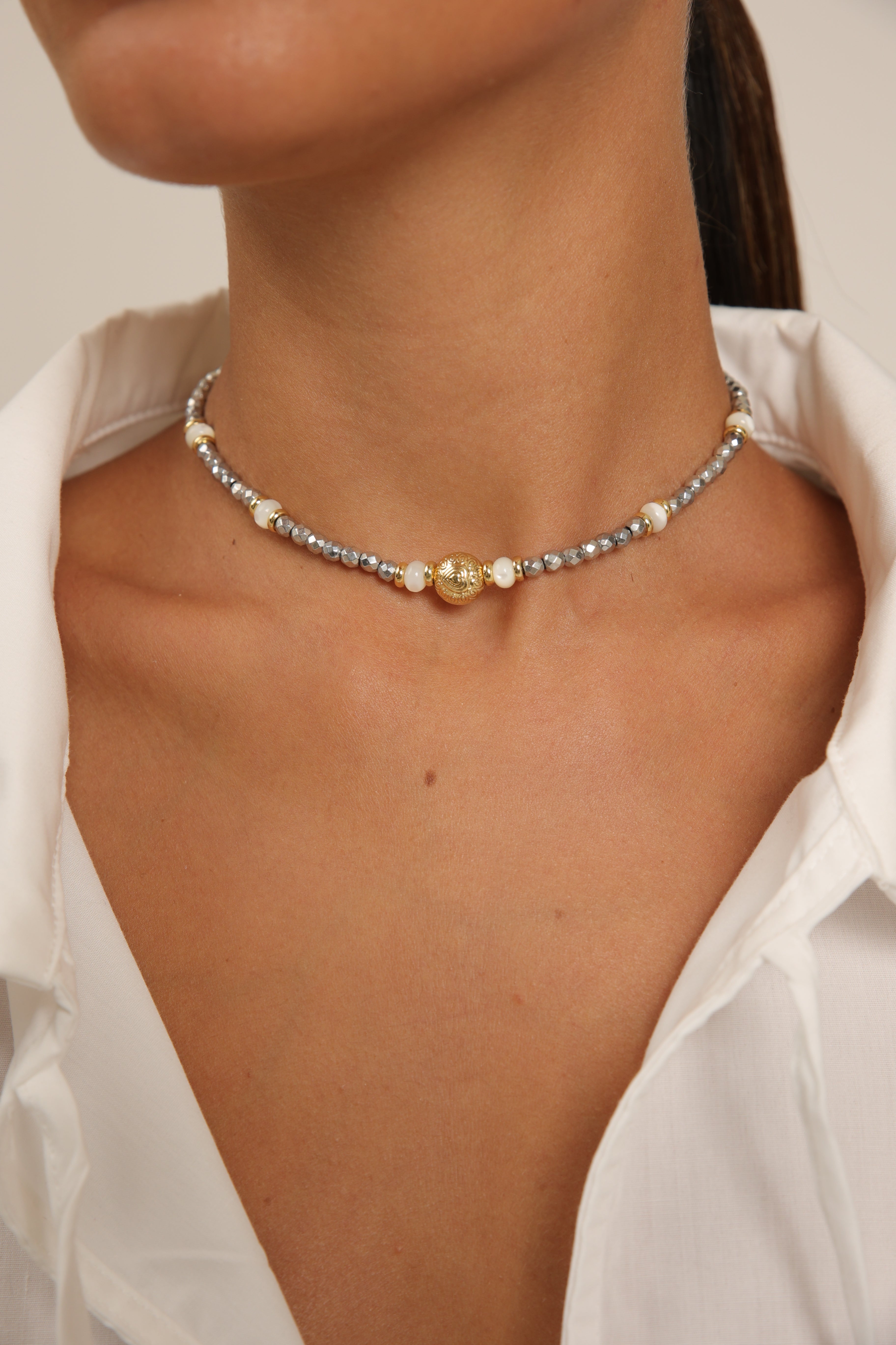 Hematite Choker with Mother of Pearl