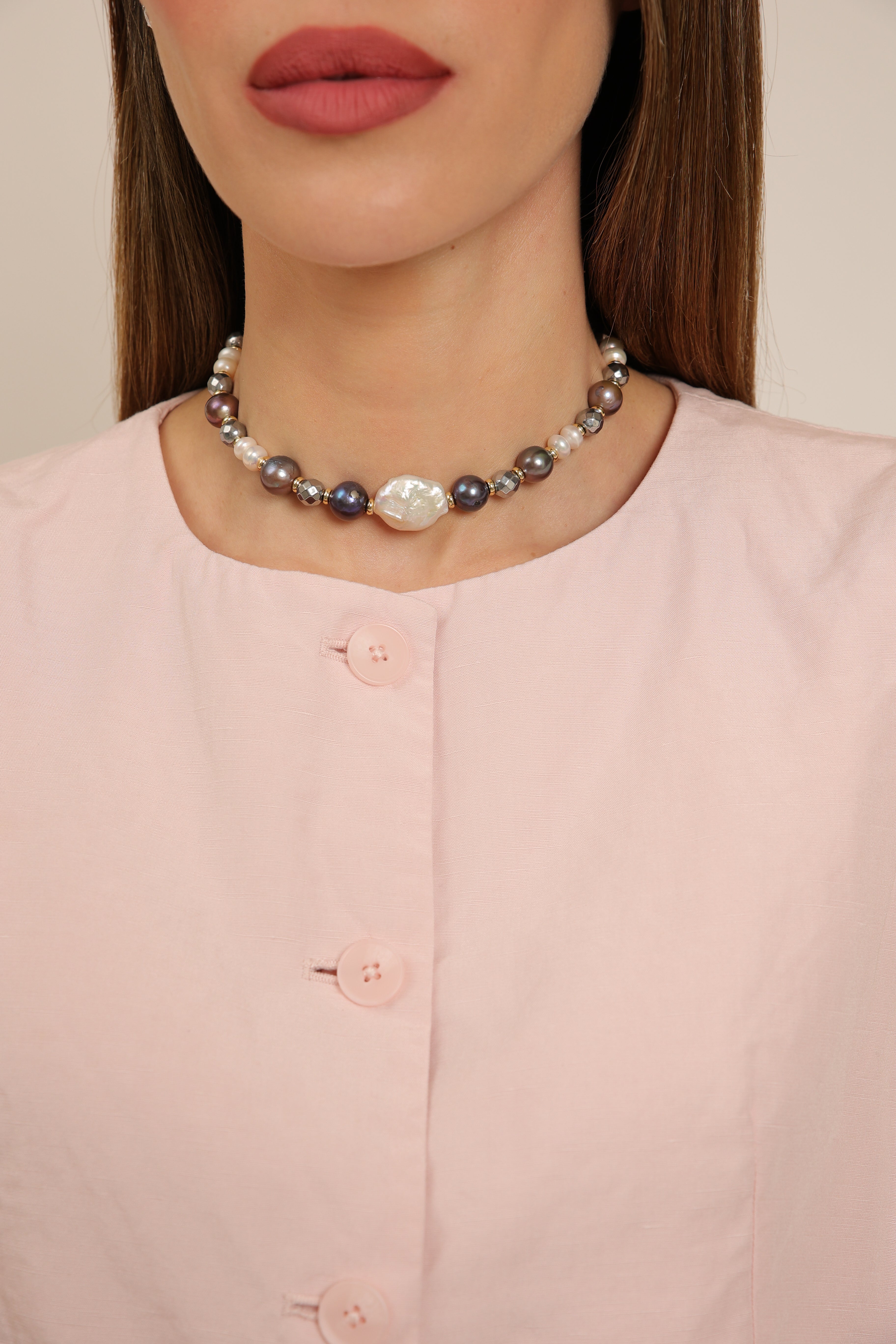Pearl Choker - Peacock & White Pearls