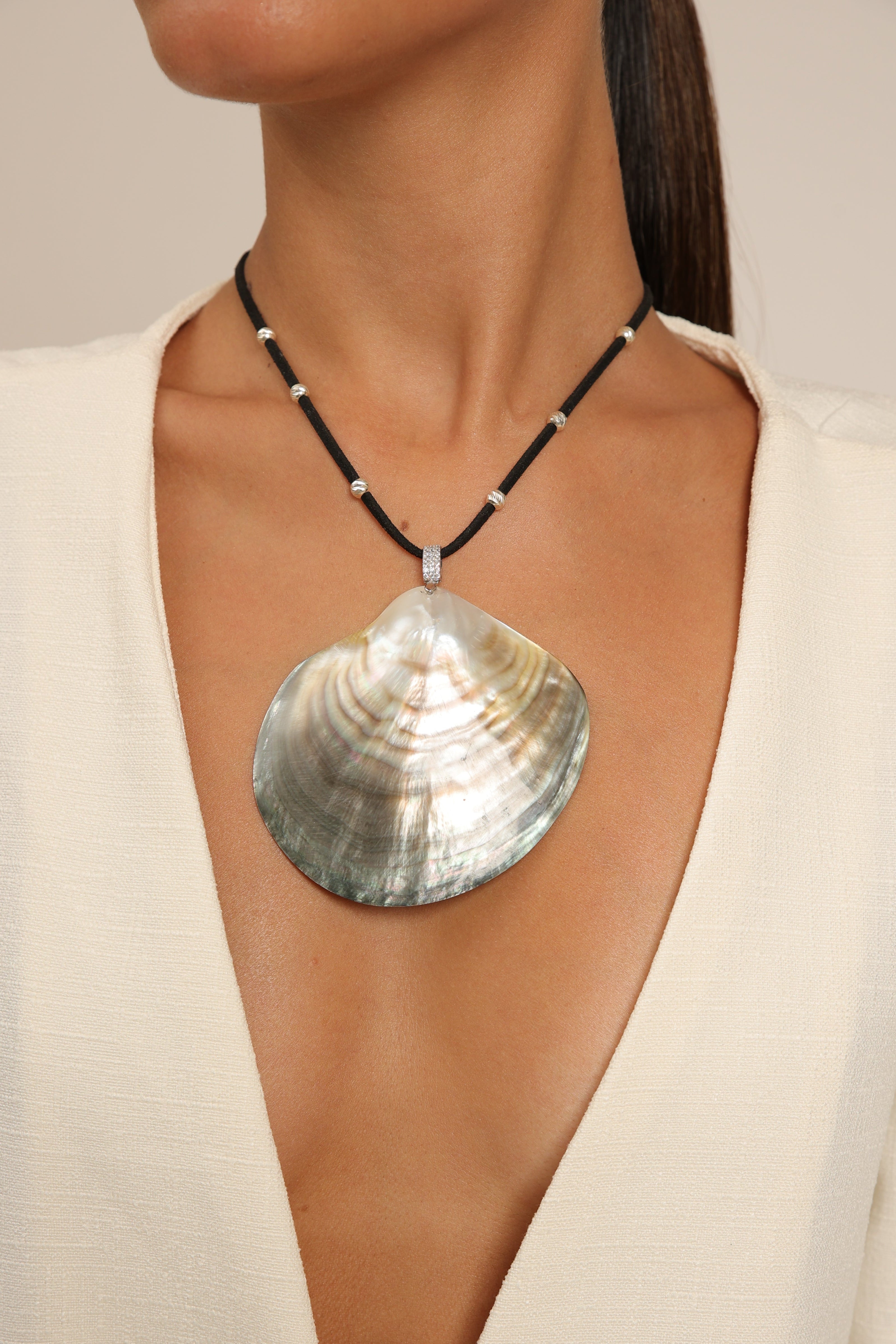 Mother of Pearl Shell Necklace