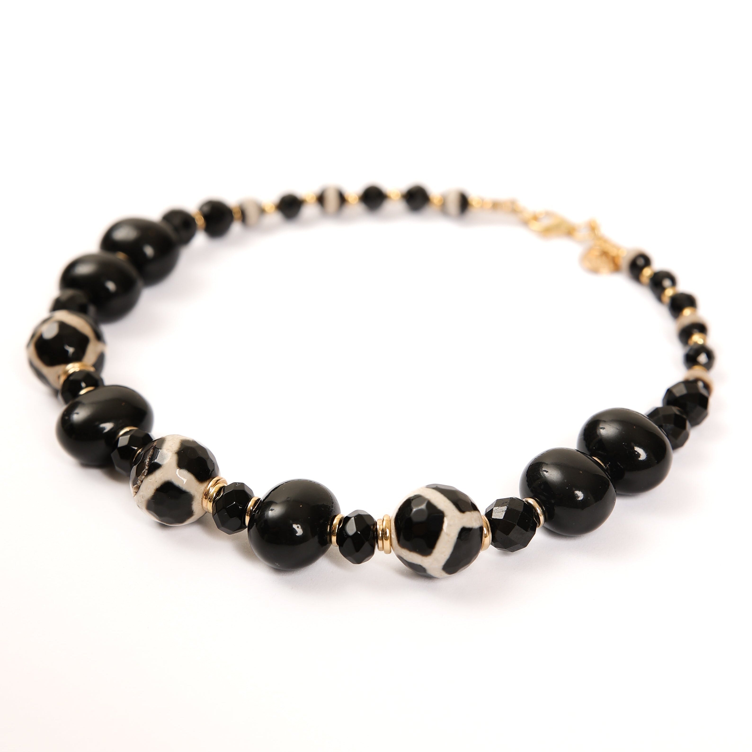 Gargantilla de ágata, mallorquina y espinela