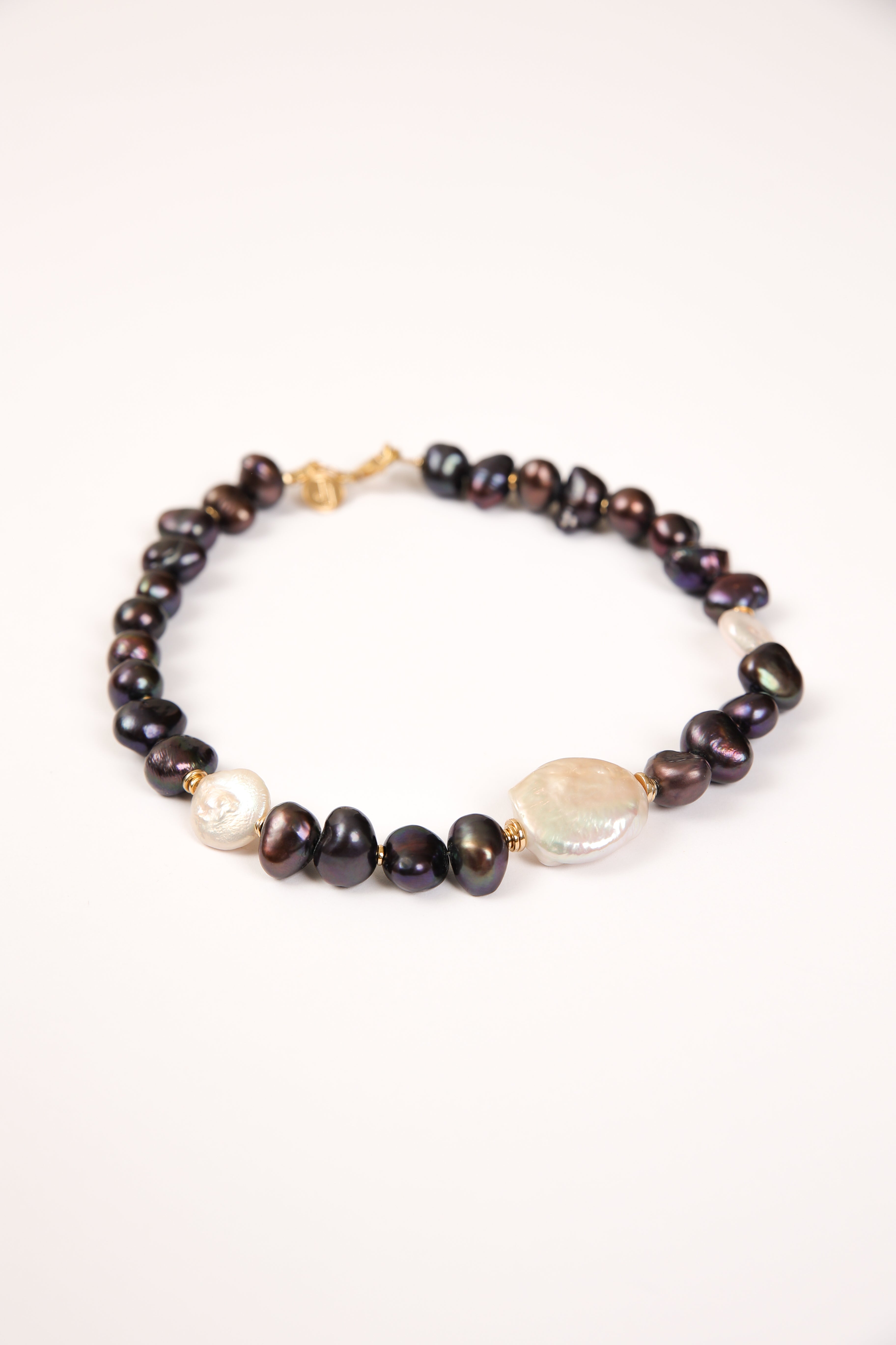 Pearl Choker - Black & White Pearls