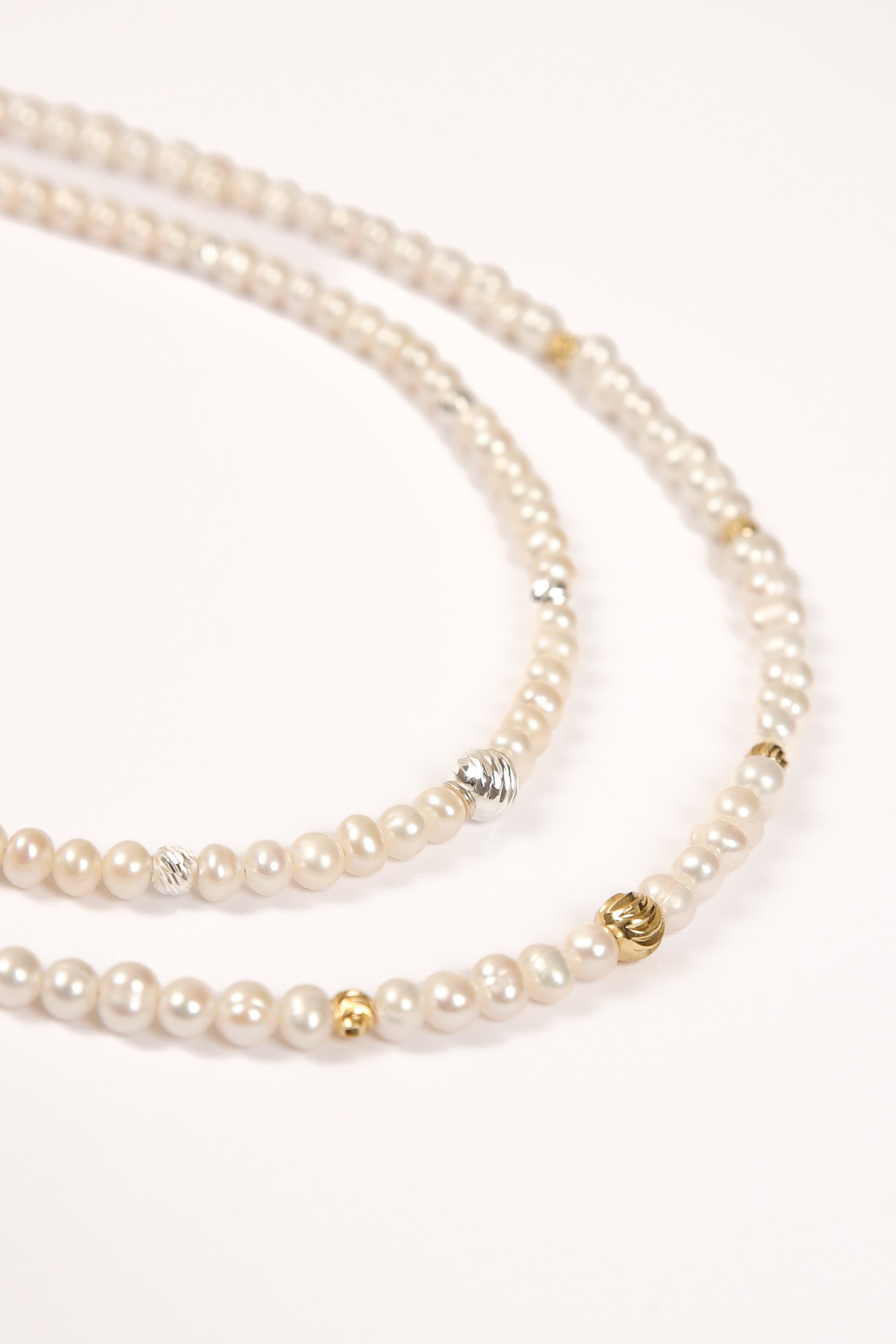 Pearl Necklace with Round Spheres
